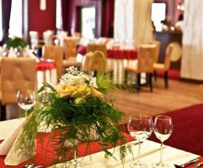 фото отеля Hotel i Restauracja Zloty Las