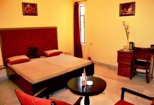 фото отеля Blue Skies Guest House Jaipur