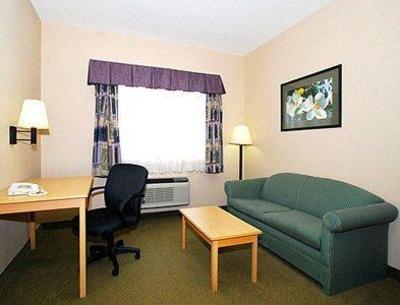 фото отеля Quality Inn & Suites Jackson Airport Pearl