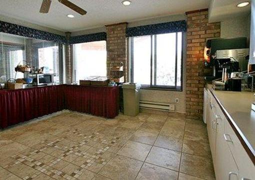фото отеля Quality Inn & Suites Sun Prairie