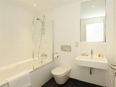 фото отеля Saco Waterloo Apartments London