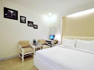 фото отеля The White 2 Hotel