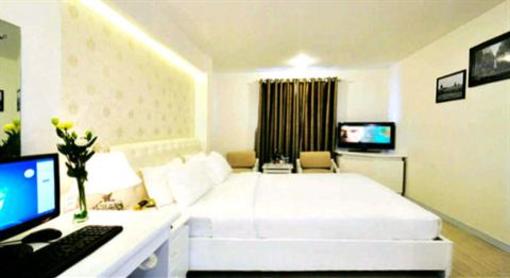 фото отеля The White 2 Hotel