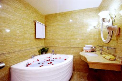 фото отеля The White 2 Hotel