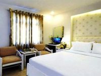 The White 2 Hotel