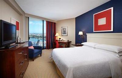 фото отеля The Sheraton San Diego Hotel & Marina