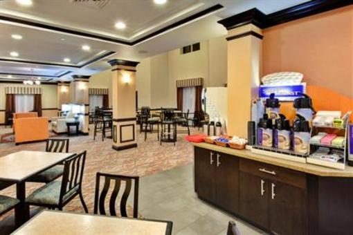фото отеля Holiday Inn Express Suites Hamburg