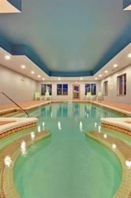 фото отеля Holiday Inn Express Suites Hamburg