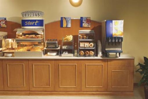 фото отеля Holiday Inn Express Suites Hamburg