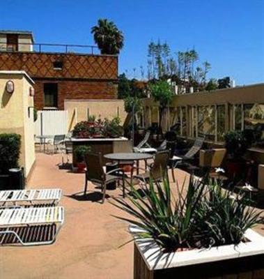 фото отеля Hollywood Orchid Suites