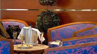 фото отеля Ariane Hotel Istres
