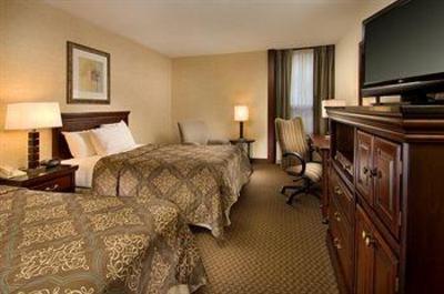 фото отеля Drury Inn & Suites Fairview Heights