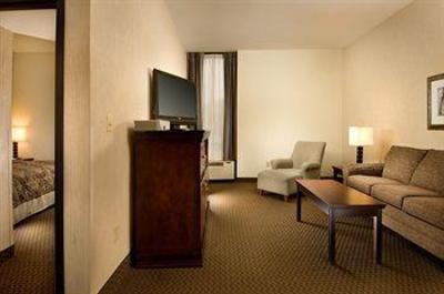 фото отеля Drury Inn & Suites Fairview Heights