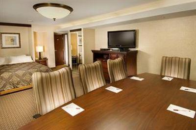 фото отеля Drury Inn & Suites Fairview Heights