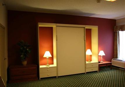 фото отеля Hampton Inn Concord/Bow