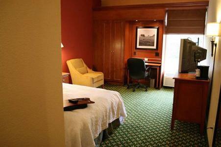 фото отеля Hampton Inn Concord/Bow
