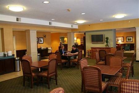 фото отеля Hampton Inn Concord/Bow