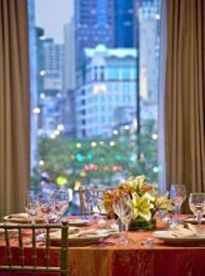фото отеля The Westin Michigan Avenue Chicago