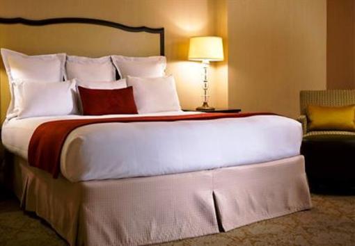 фото отеля Renaissance Mayflower Hotel