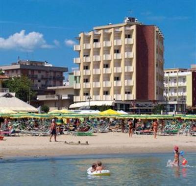 фото отеля Hotel Colorado Cesenatico