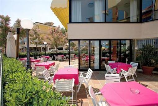 фото отеля Hotel Colorado Cesenatico