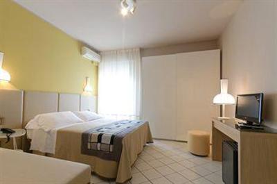 фото отеля Hotel Trionfal Cervia