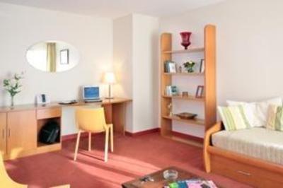 фото отеля Cerise Maisons Laffitte