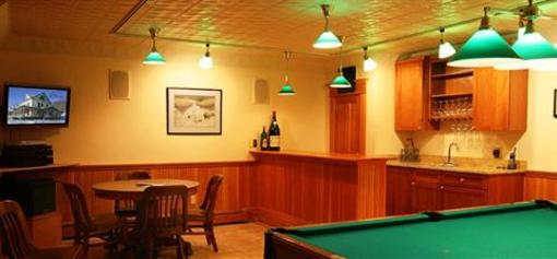 фото отеля Breezy Hill Inn