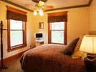 фото отеля Breezy Hill Inn