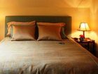 фото отеля Breezy Hill Inn