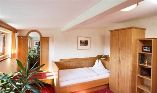 фото отеля Hotel Landgasthof Die Linde Hochst