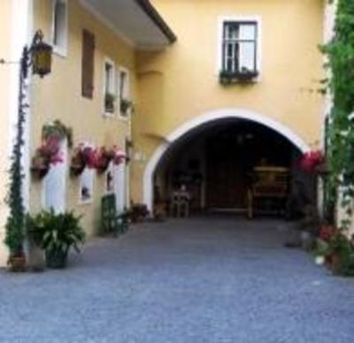 фото отеля Winzerhof Bogner Bauernhof Rohrendorf bei Krems