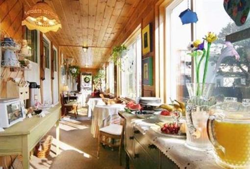 фото отеля Auberge by The Sea Bed & Breakfast Old Orchard Beach
