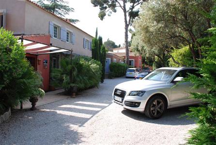 фото отеля Les Jardins de Cassis