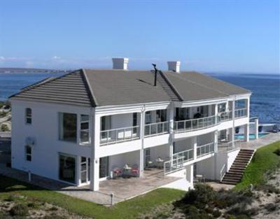 фото отеля Oystercatcher Lodge