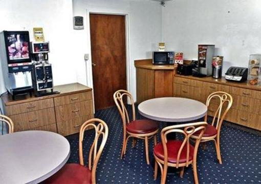 фото отеля Rodeway Inn Hardin