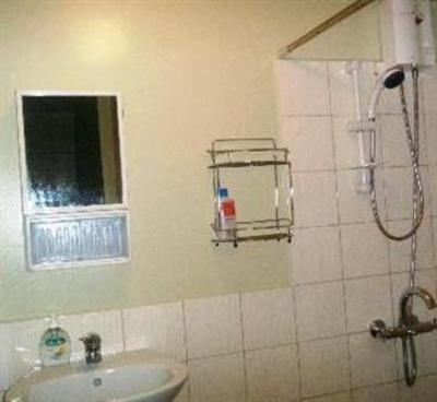 фото отеля Rosewood Pointe Residences Apartment Taguig