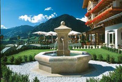 фото отеля Hotel Oberforsthof St. Johann im Pongau