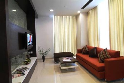 фото отеля Mayfair Suites