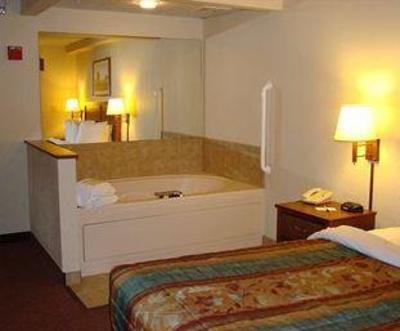 фото отеля AmericInn Lodge & Suites Kewanee