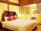 фото отеля Lijiang On The Road Hostel