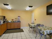 Regency Inn and Suites Defuniak Springs