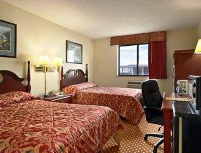 фото отеля Super 8 Clawson/Troy/Detroit