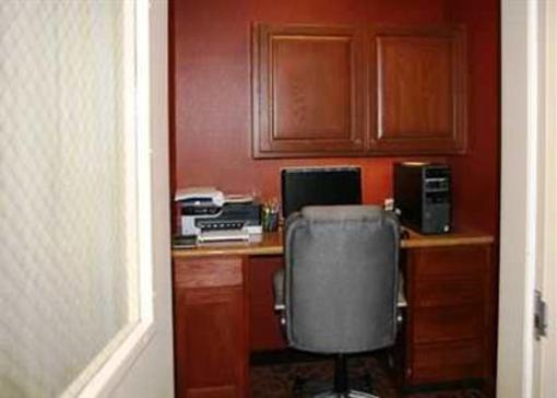 фото отеля Hampton Inn Derby