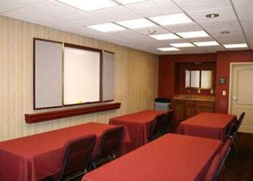 фото отеля Hampton Inn Derby