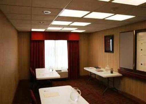 фото отеля Hampton Inn Derby
