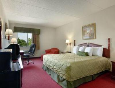 фото отеля Ramada Bolingbrook