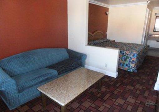 фото отеля Econo Lodge Pico Rivera
