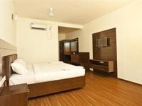 Hotel Mamalla Inn