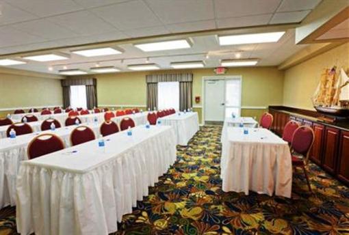 фото отеля Holiday Inn Express & Suites Port Clinton